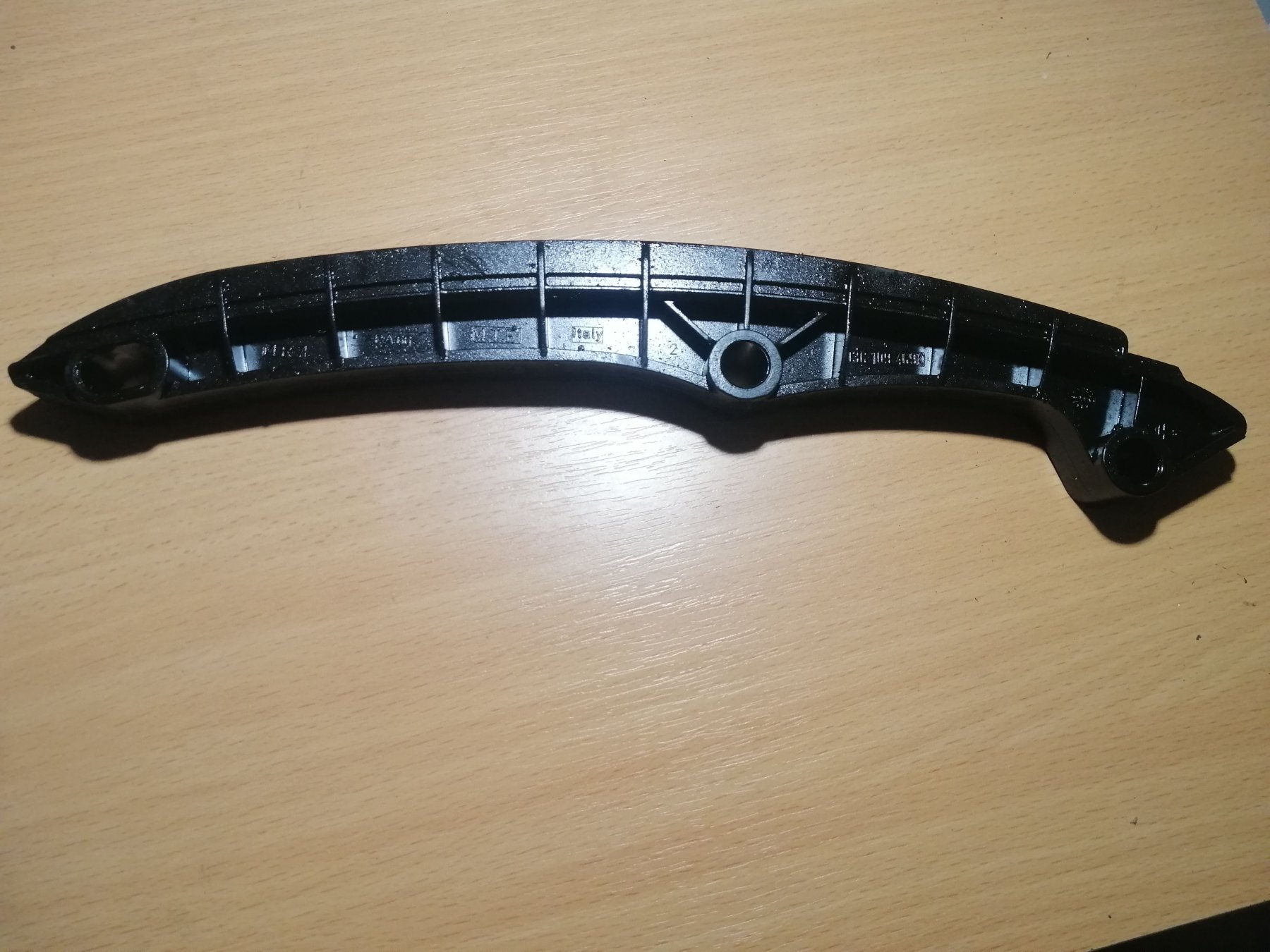 Планка заспокіювача ланцюг привода (oe) Volkswagen Golf V (2003-2009) 03C109469K