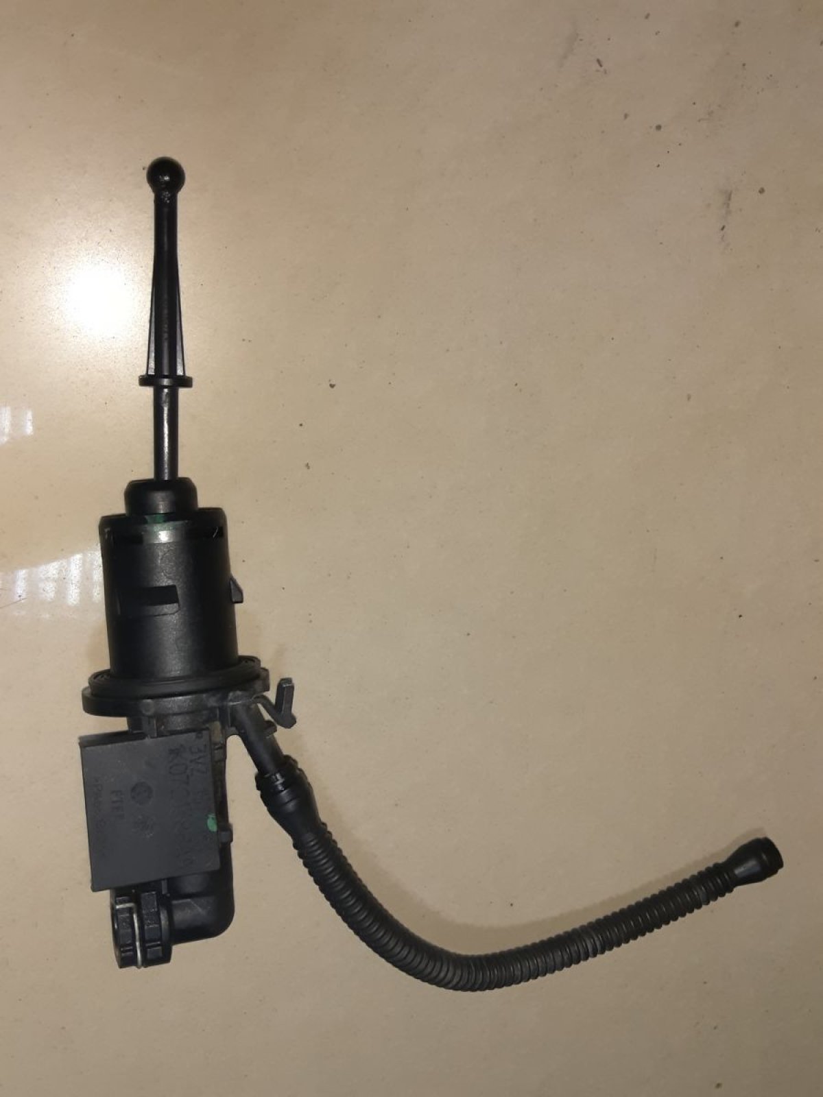 гцз; циліндр зчеплення, головний Volkswagen Golf VI (2008-2012) 1K0721388AA