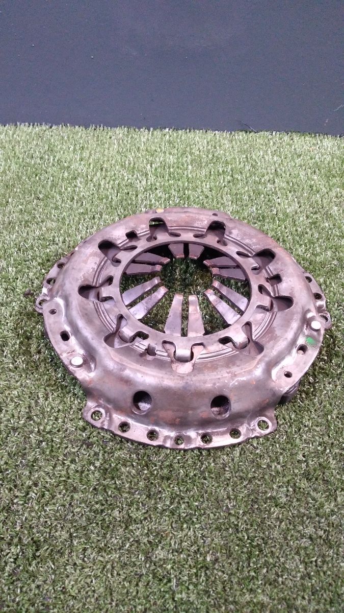 Корзина зчеплення Volkswagen Jetta IV (1999-2005) 03C141025D