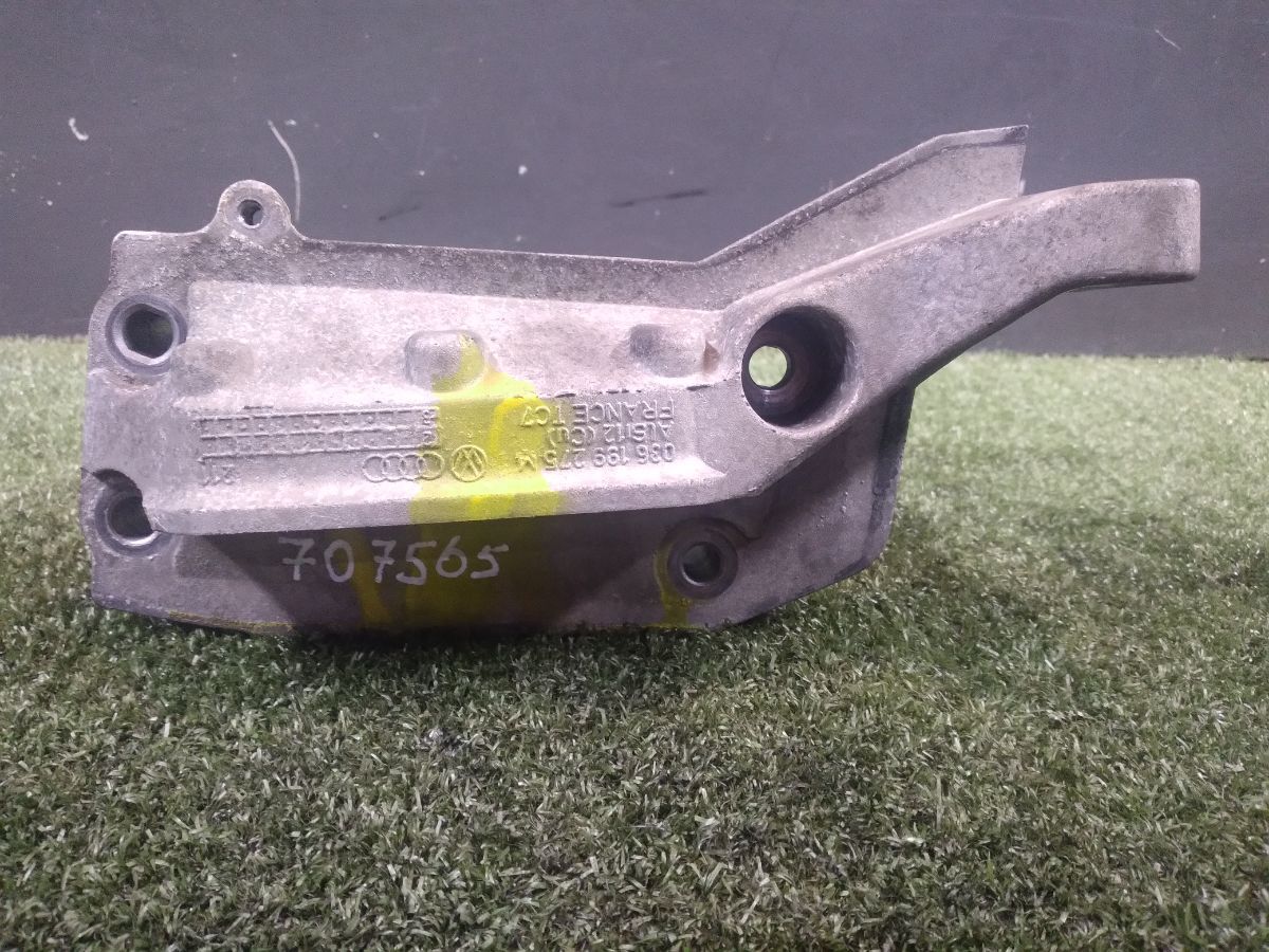 Кронштейн подушки (опори) двигуна, правої Volkswagen Lupo (1998-2005) 036199275M