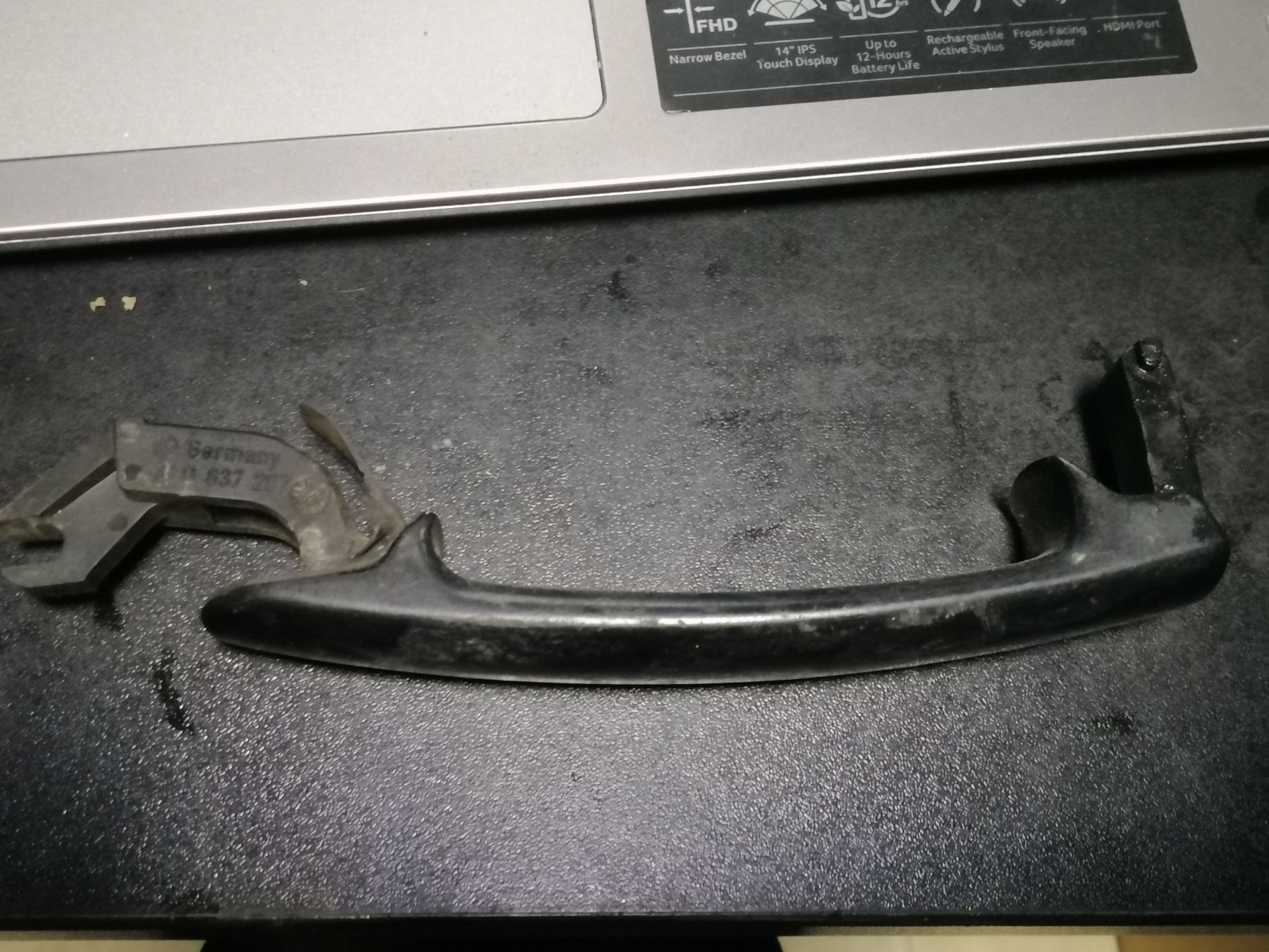 Ручка двері Volkswagen Passat B3 (1988-1993) 3B0837207