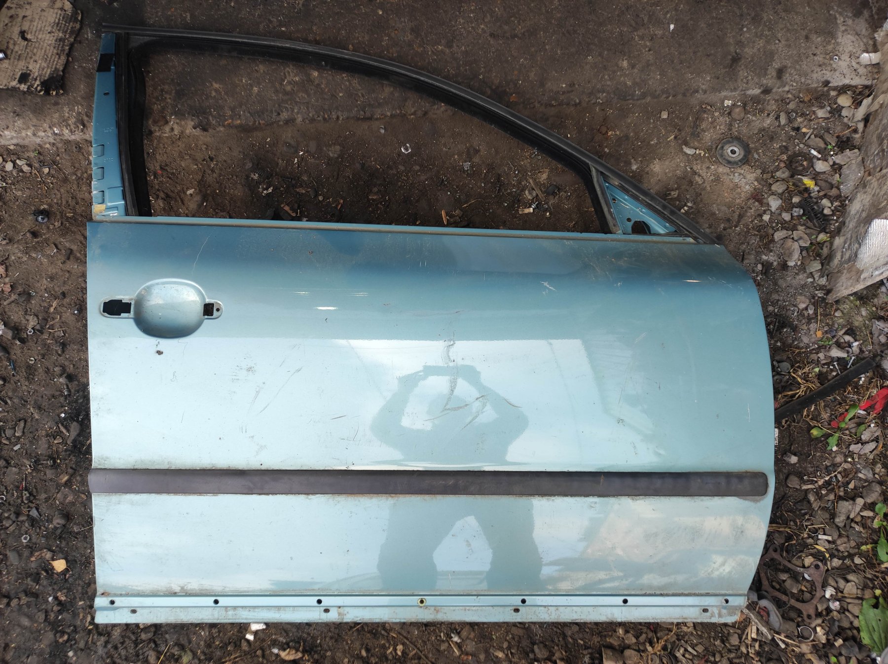 двері (передні кабіни в зборі; Двері передні, праві; Пасажирські передні двері) Volkswagen Passat B5 (1996-2005) 3B4831052BE