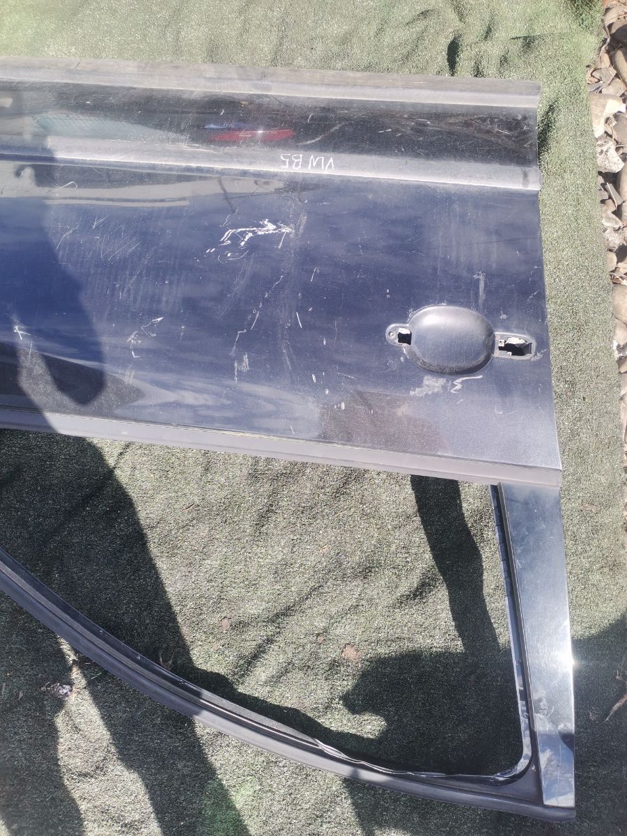 Двері передні права Volkswagen Passat B5 (1996-2005) 3B4831052BE