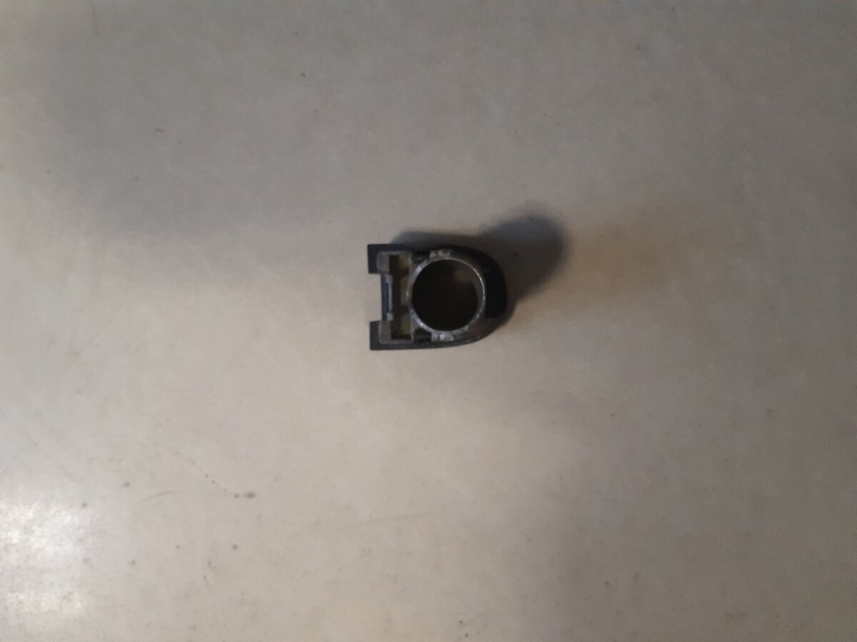 Заглушка ручки дверей a5/b5 (колір уточнюйте) Volkswagen Passat B5 (1996-2005) 3B4839167