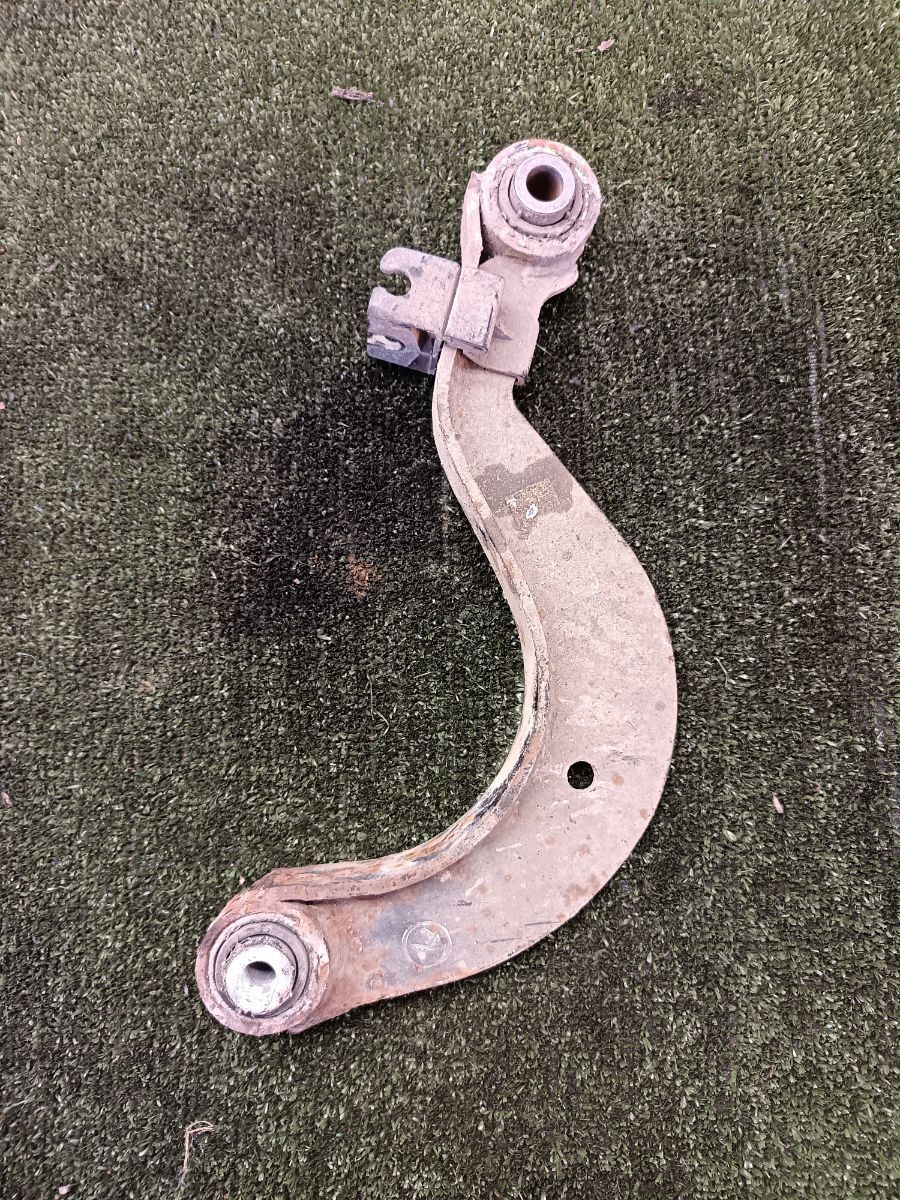 Важіль підвіски ЗЛ Volkswagen Passat B6 (2005-2010) 1K0505323N