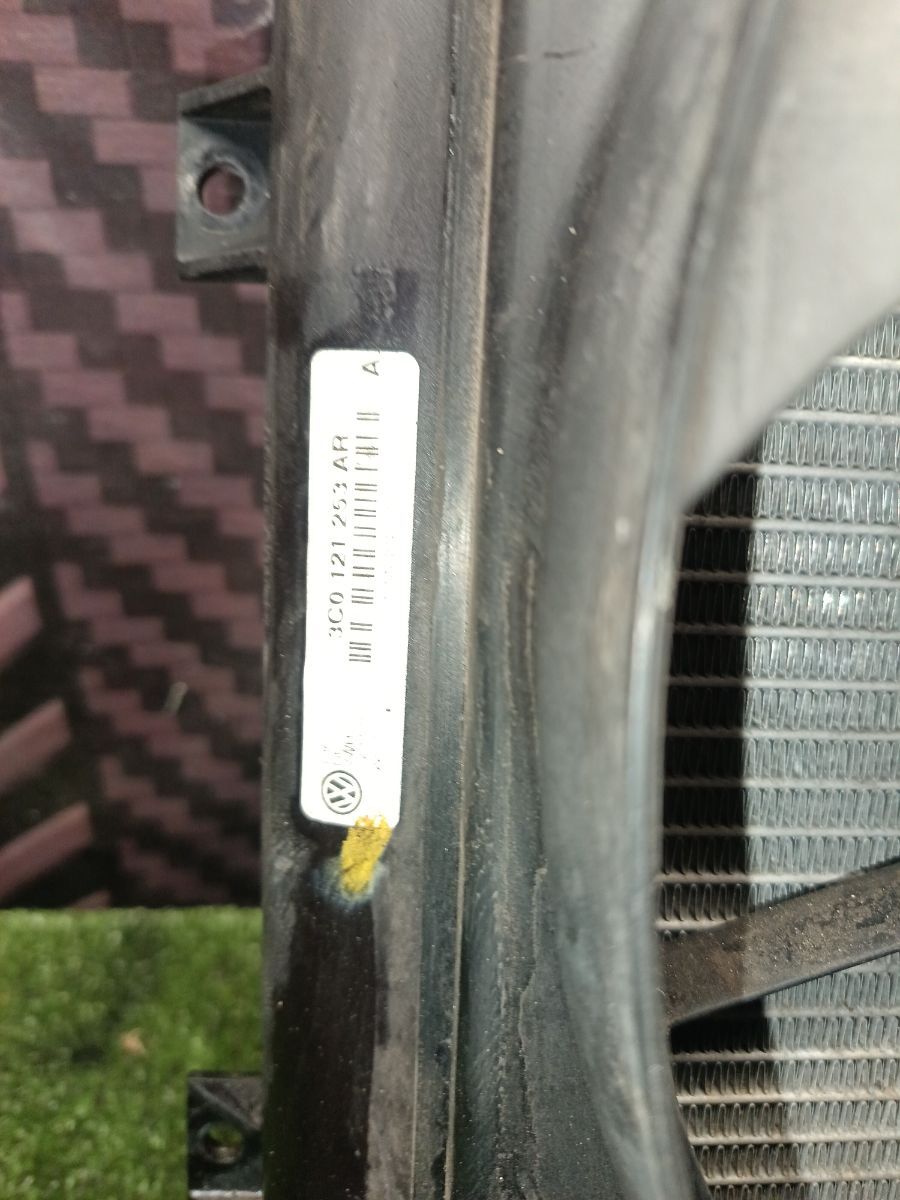 Радіатор+Дифузор 1K0121205AD Volkswagen Passat CC 2008-2012 3C0121253AR