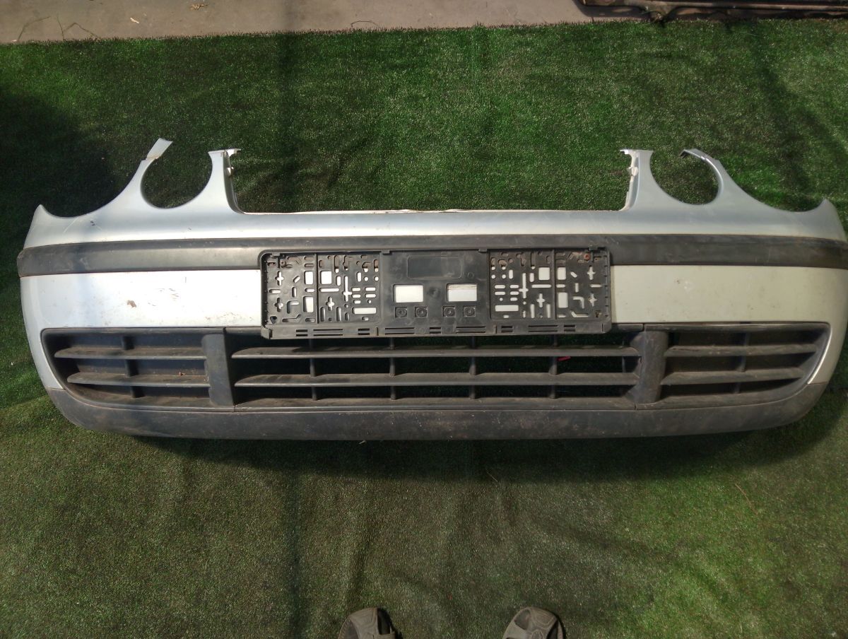 Бампер передній Volkswagen Polo IV (2002-2009) 6Q0807221