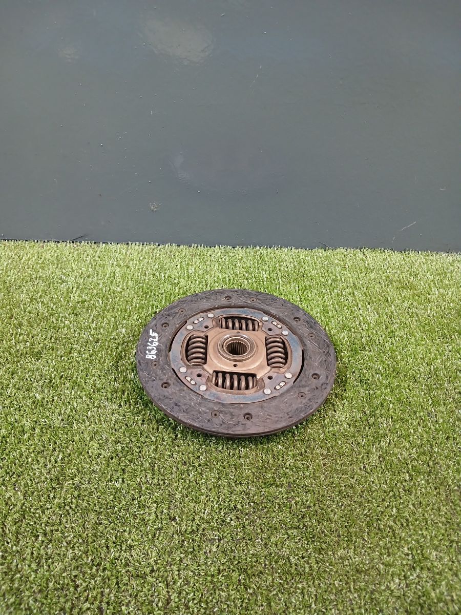 Диск зчеплення Volkswagen Polo IV (2002-2009) 03C141031