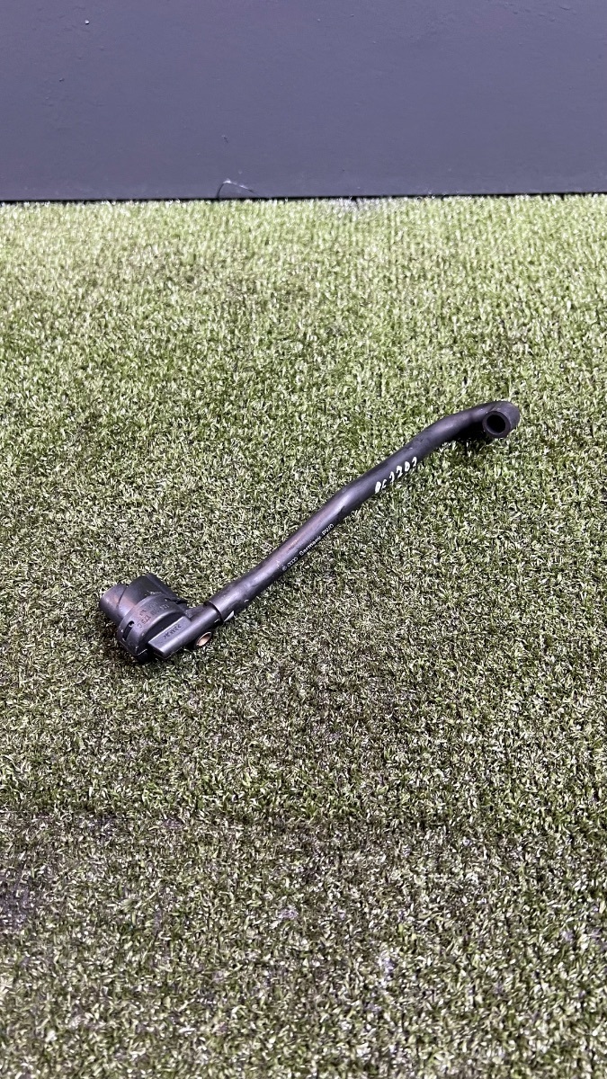 лапан PCV (вентиляції картерних газів) Volkswagen Polo IV (2002-2009) 036103156F