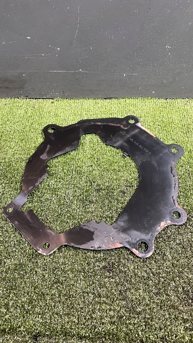 Проміжна пластина КПП Volkswagen Polo IV (2002-2009) 036103551S