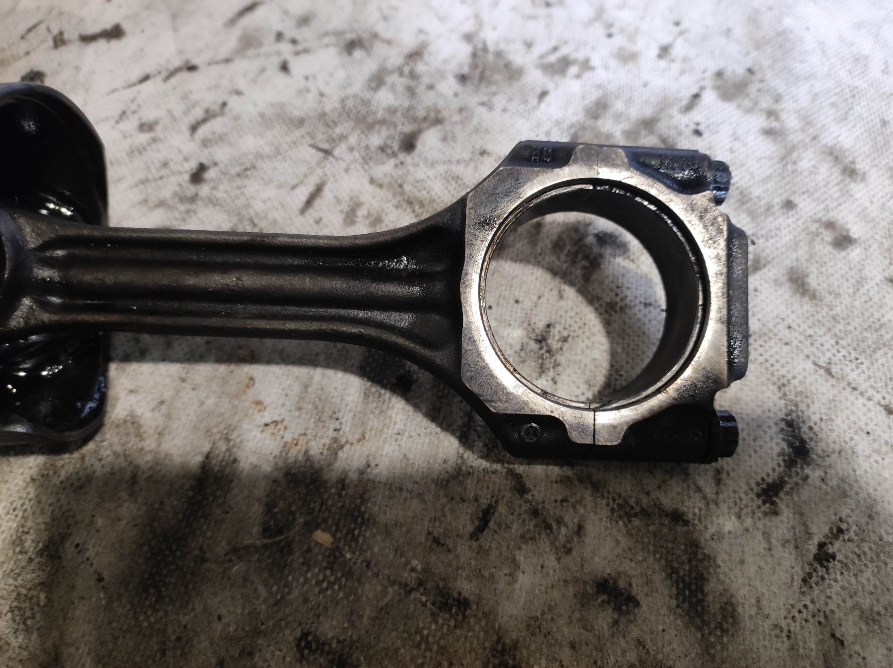 шатун двигуна; шатун поршня двз; шатун поршня двигуна Volkswagen Sharan I (1995-2010) 028198401F