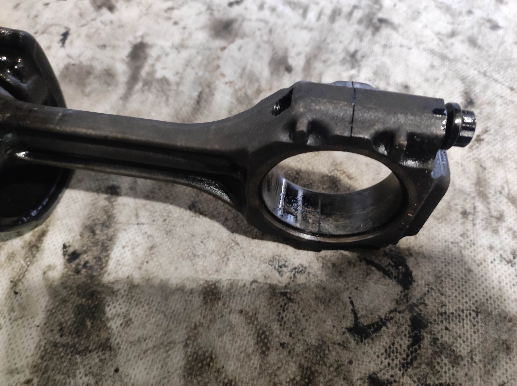 шатун двигуна; шатун поршня двз; шатун поршня двигуна Volkswagen Sharan I (1995-2010) 028198401F