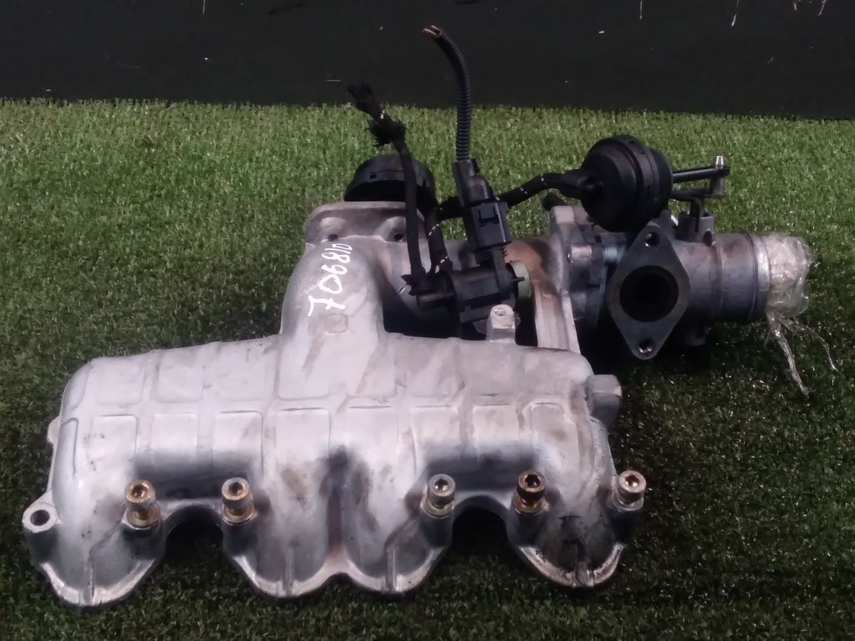 Впускний колектор Volkswagen Sharan I (1995-2010) 038129713J