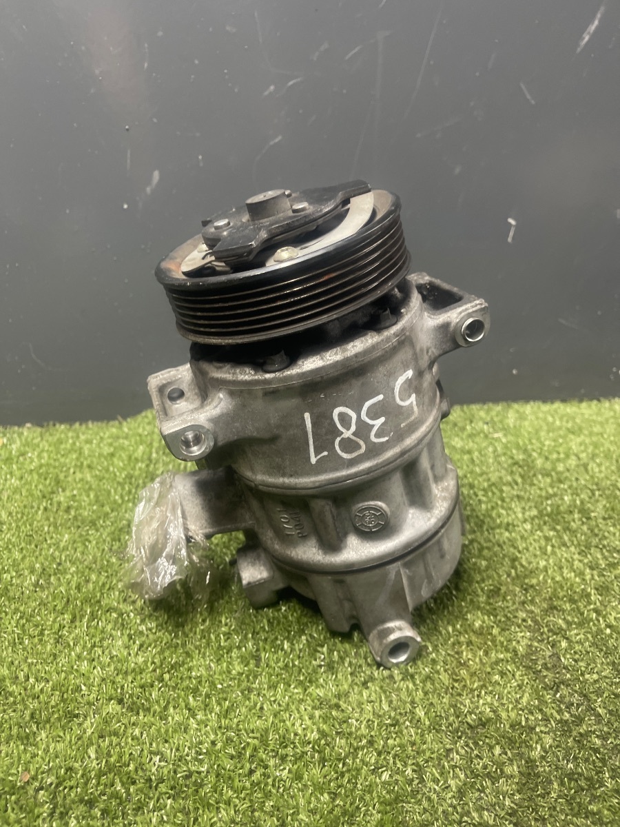 Компресор кондиціонера  Volkswagen Tiguan I (2007-2016) 5N0820803C