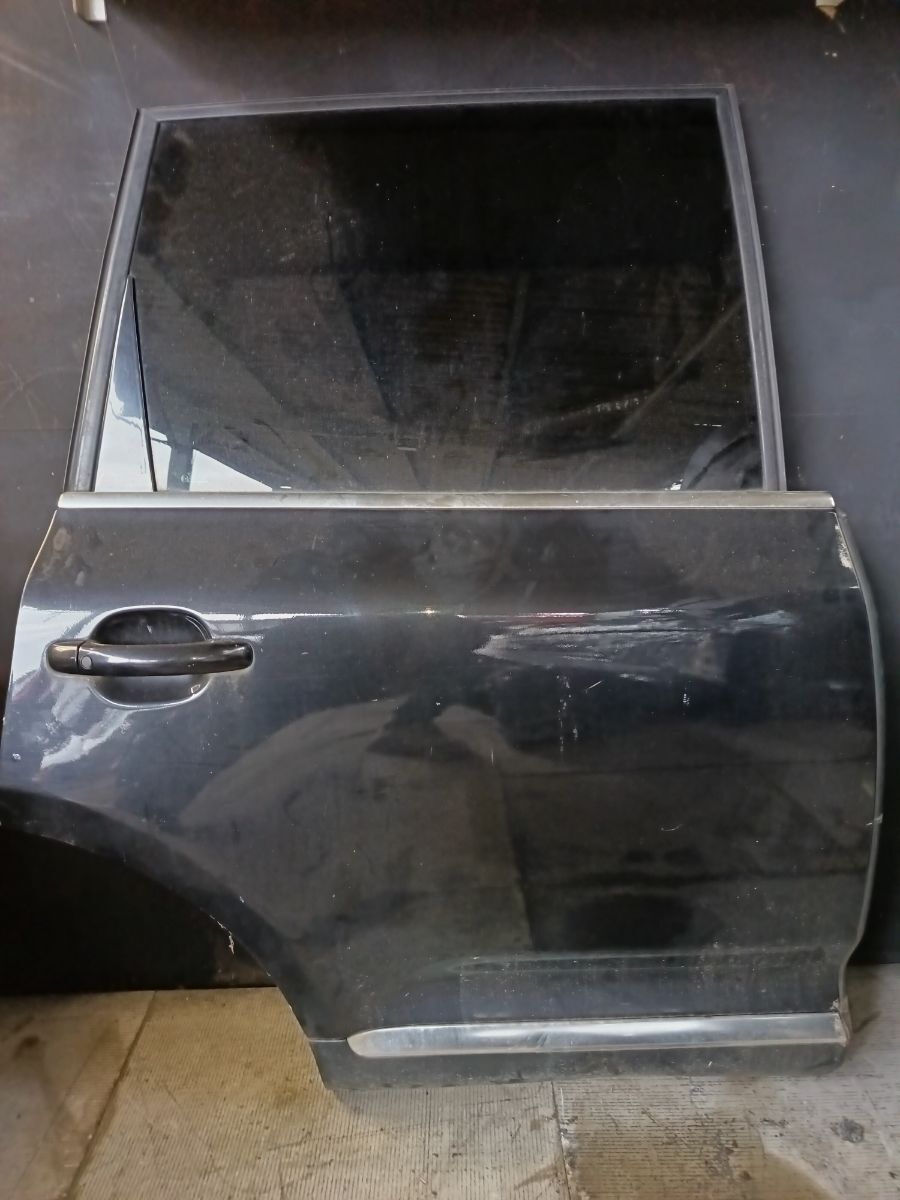Дверка ЗП зібрана Volkswagen Touareg I (2002-2010) 7L0833056M