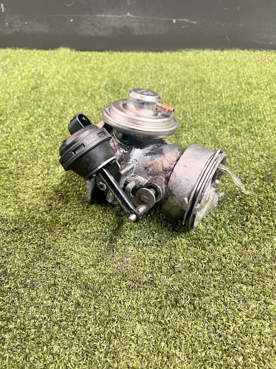 Клапан egr Volkswagen Touareg I (2002-2010) 070128070C