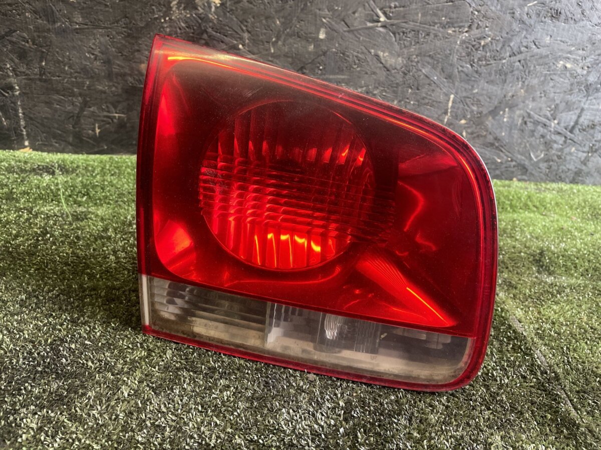 Ліхтар задній лівий Volkswagen Touareg I (2002-2010) 7L6945093H