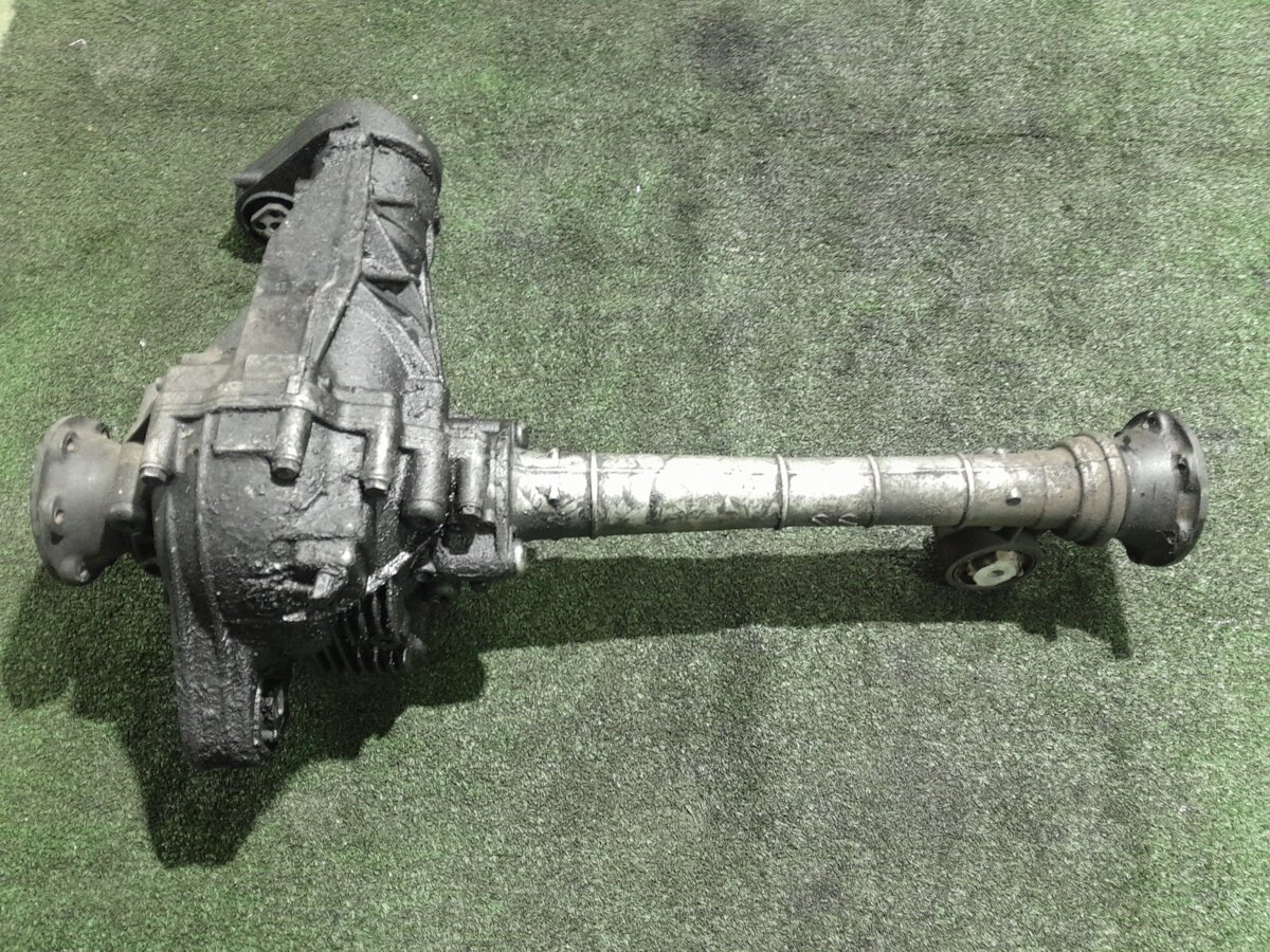 Передній міст Volkswagen Touareg I (2002-2010) 0AA409508