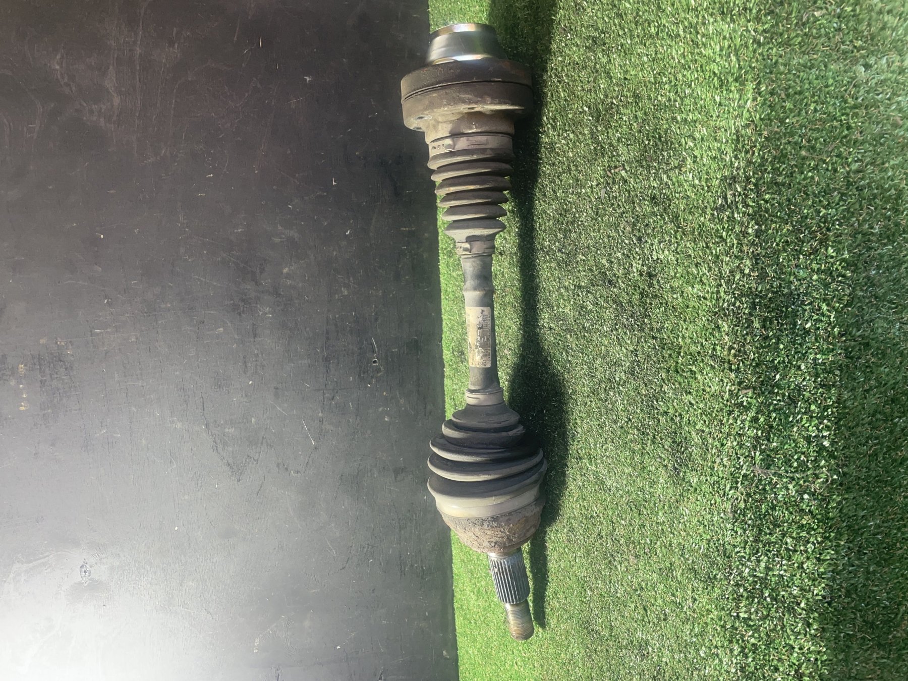 Піввісь (привід) передня Volkswagen Touareg I (2002-2010) 7L0407271E