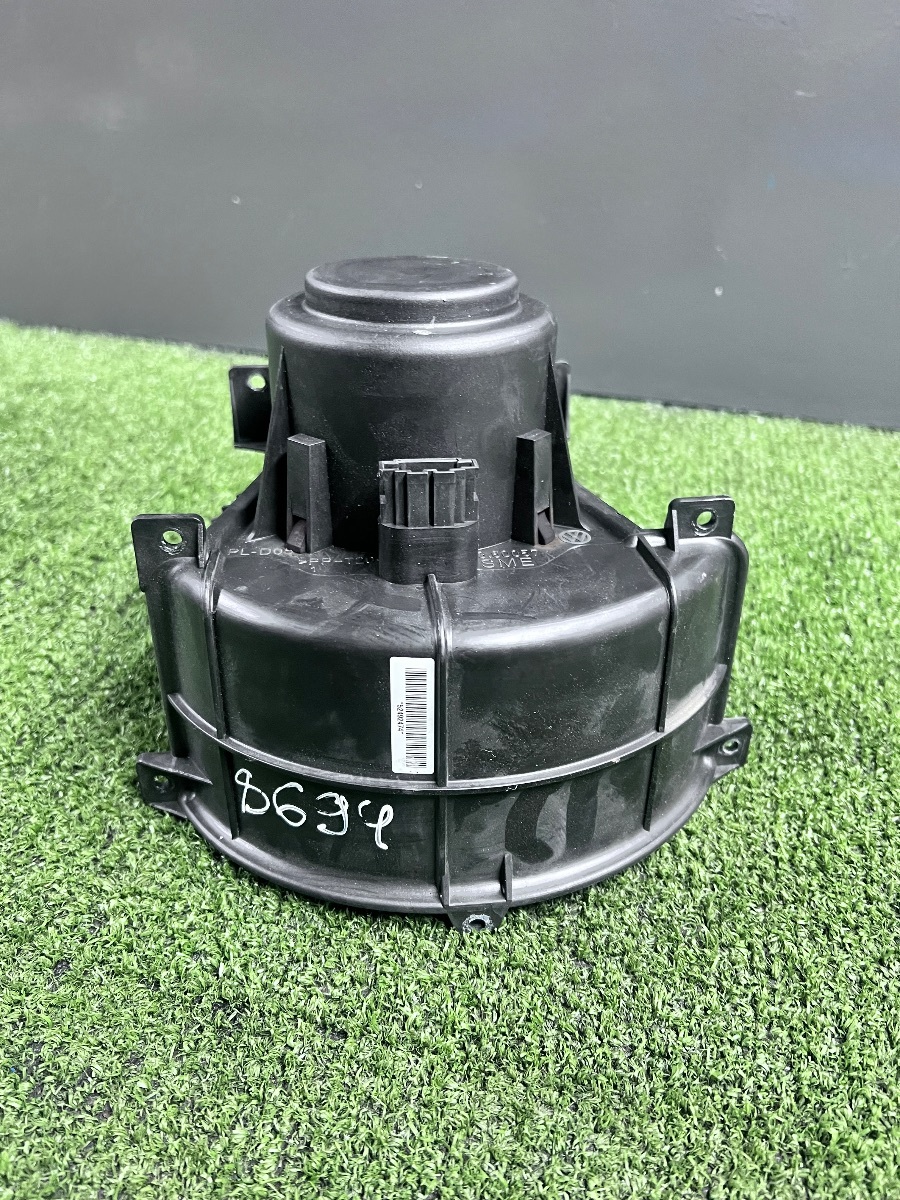 Вентилятор пічки  Volkswagen Touareg I (2002-2010) 7L0820021L