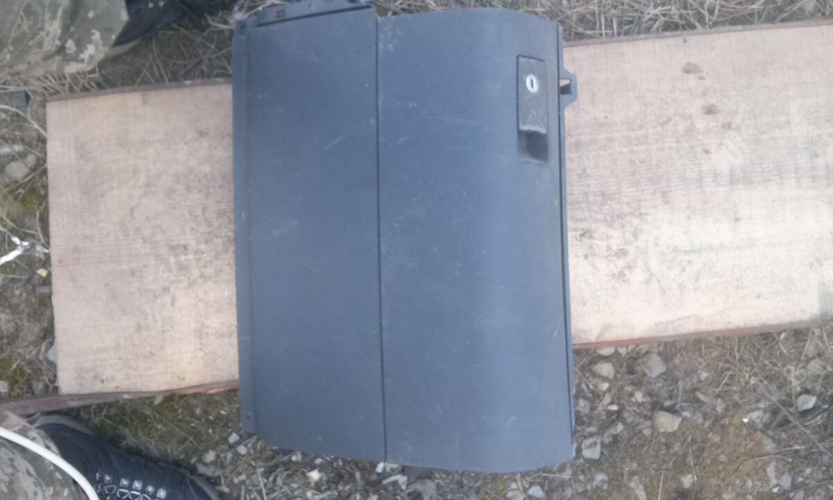 Бардачок Volkswagen Touran I (2003-2010) 1T1857101A