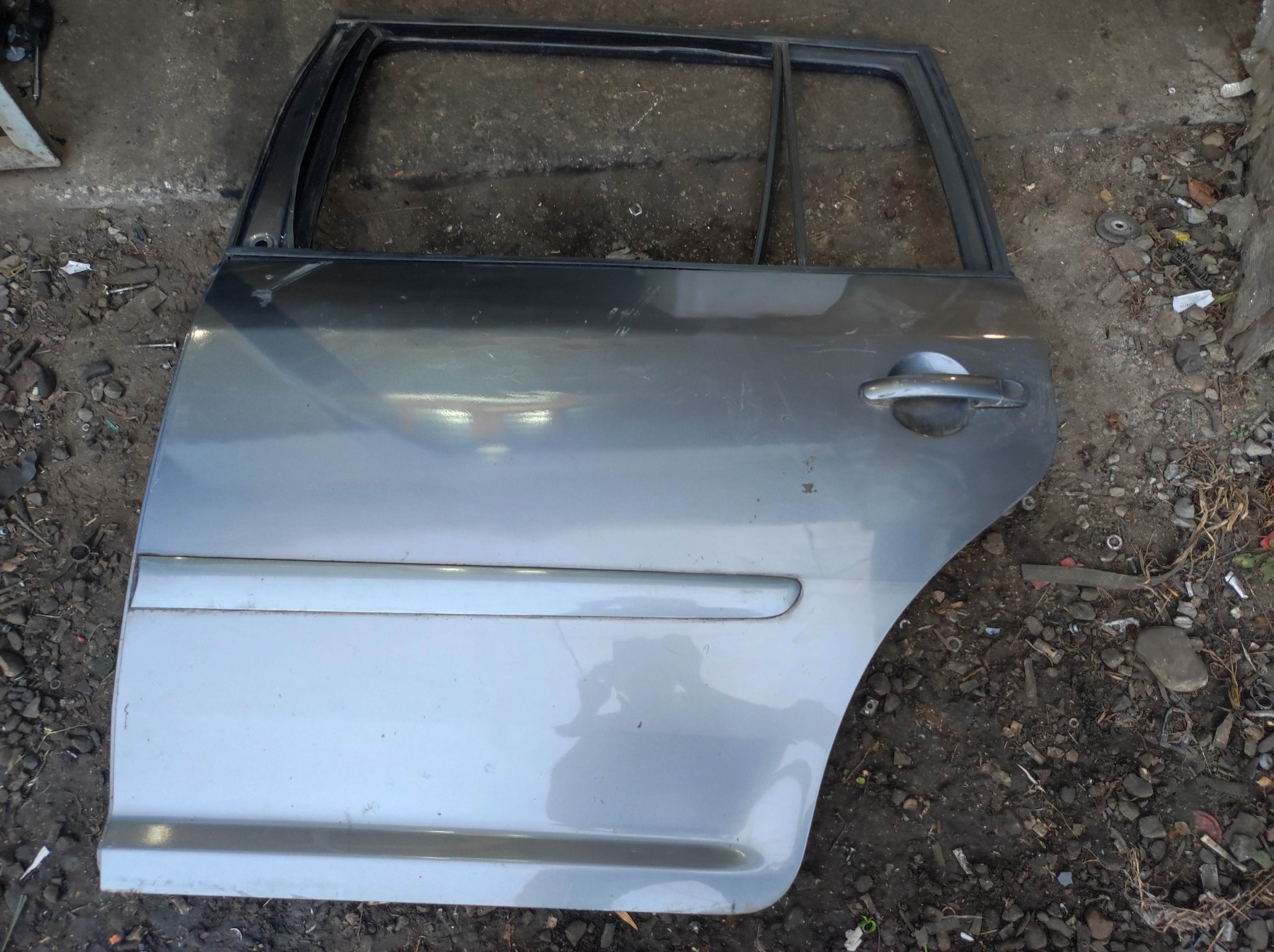 двері задні; двері задні, ліві; двері пасажирськи задні ліві Volkswagen Touran I (2003-2010) 1T0833055S