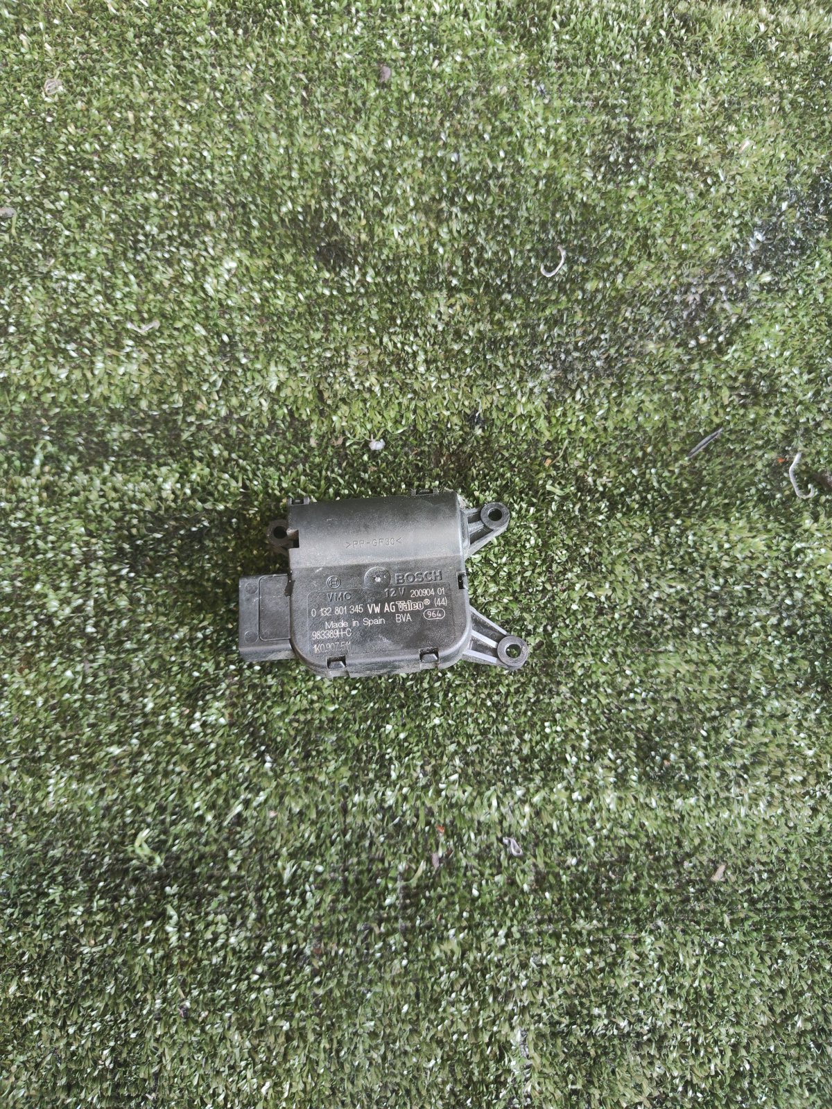 Електропривід заслонки пічки Volkswagen Touran I (2003-2010) 1K0907511