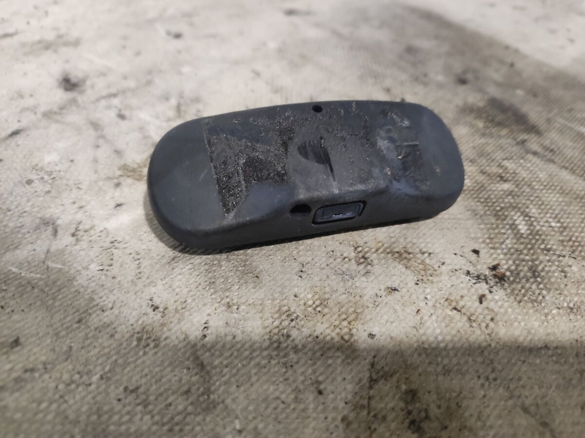 Форсунка омивача лобового скла Volkswagen Touran I (2003-2010) 1T0955986