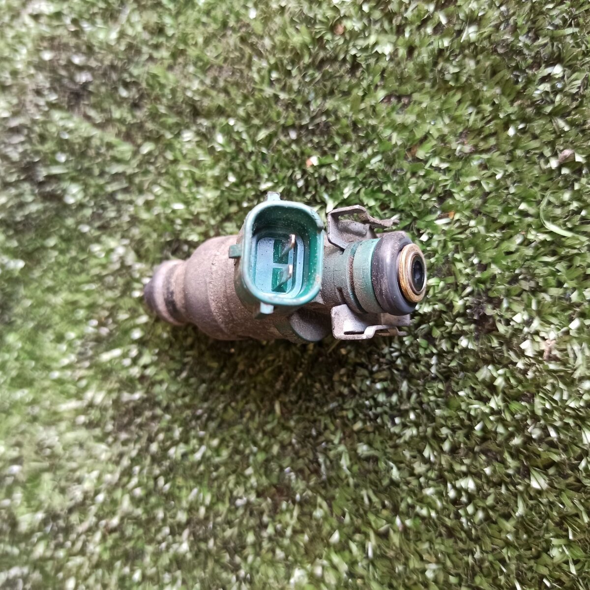 Форсунка Volkswagen Touran I (2003-2010) 037906031AL