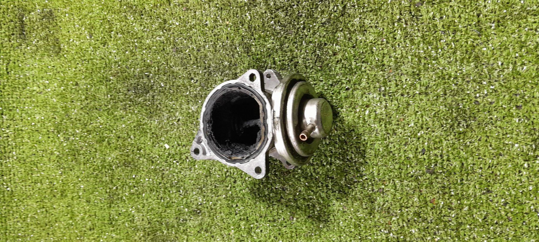 Клапан egr 1.9tdi Volkswagen Touran I (2003-2010) 038129637B