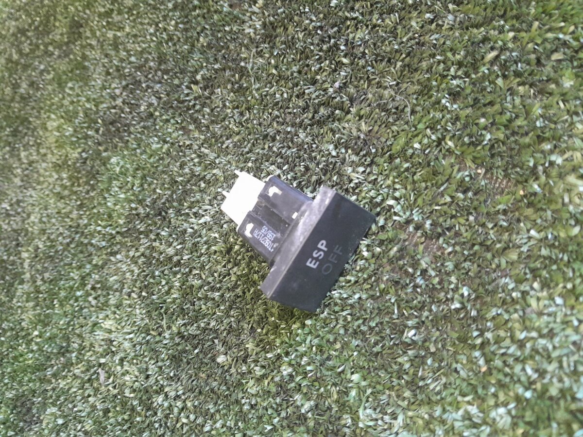 Кнопка esp Volkswagen Touran I (2003-2010) 1T0927117A