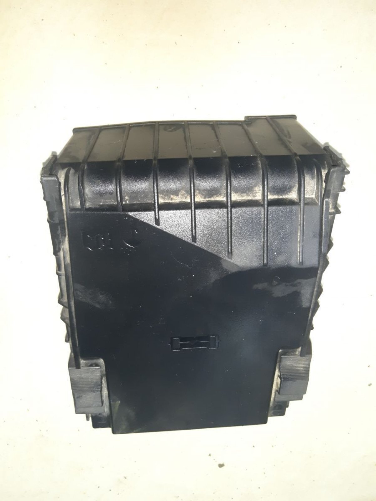 кришка блоку запобіжників Volkswagen Touran I (2003-2010) 1K0937132F