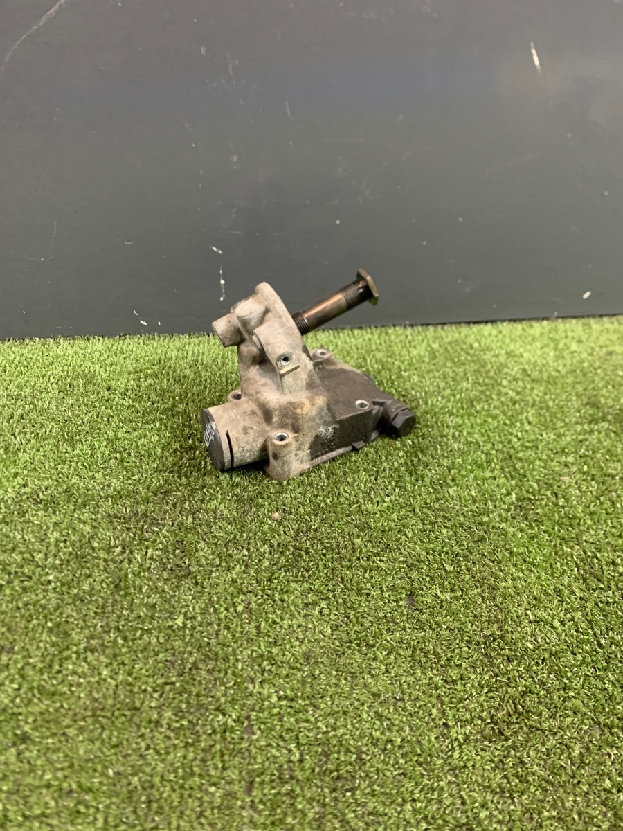 Кронштейн масляного фільтра Volkswagen Touran I (2003-2010) 06A115417