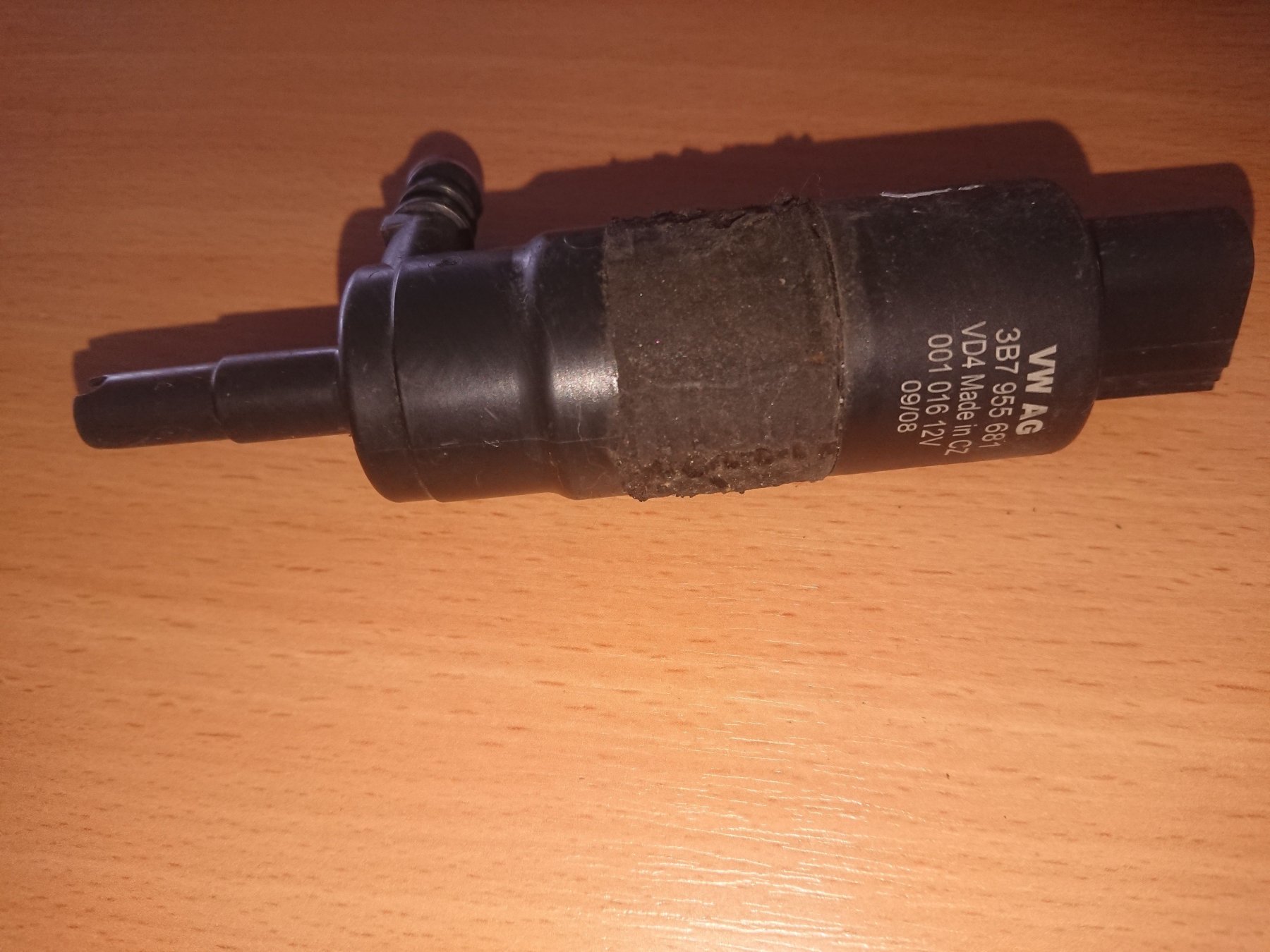 Насос омивача фар Volkswagen Touran I (2003-2010) 3B7955681