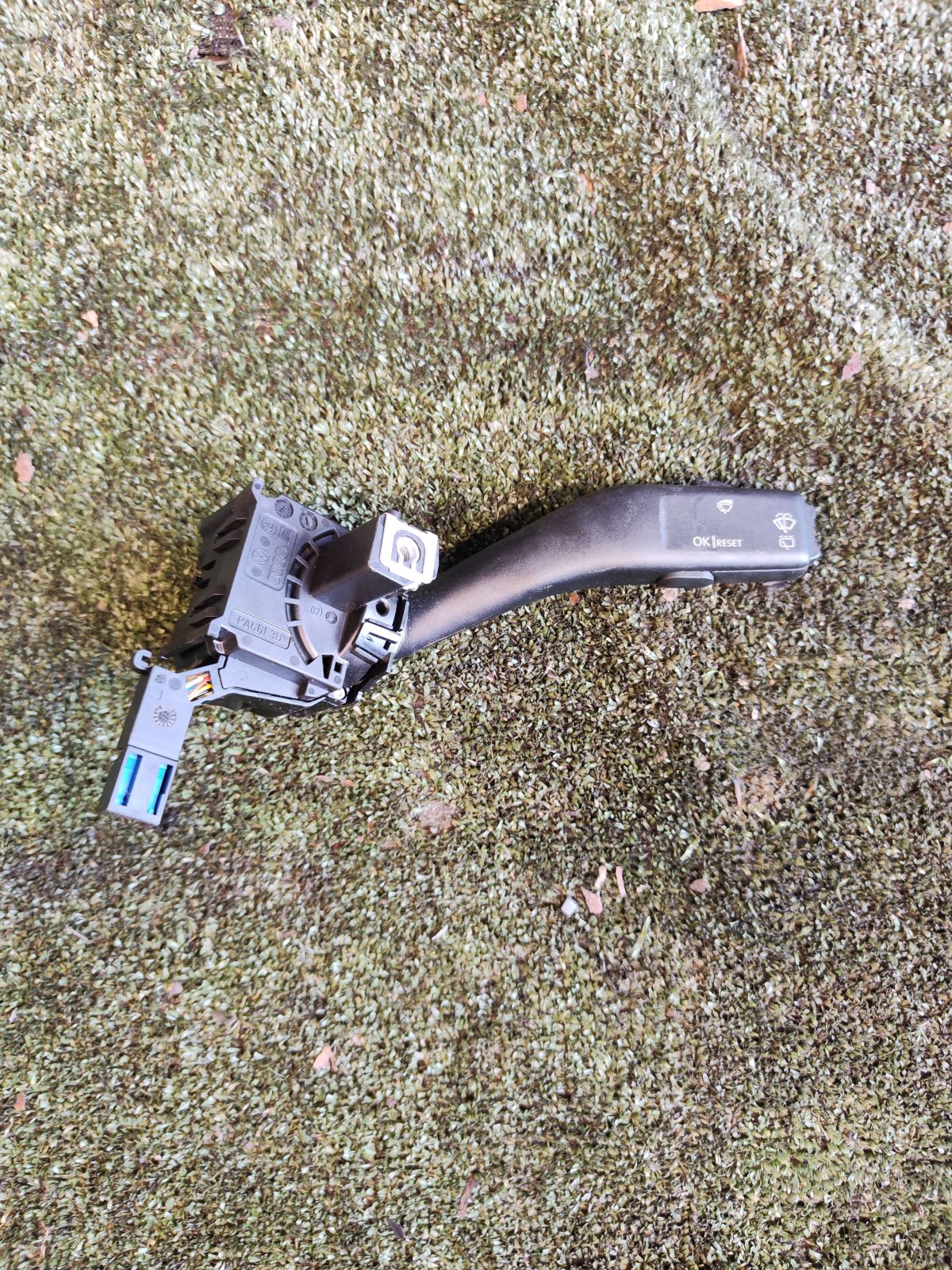 Підрульовий перемикач Volkswagen Touran I (2003-2010) 1K0953519A