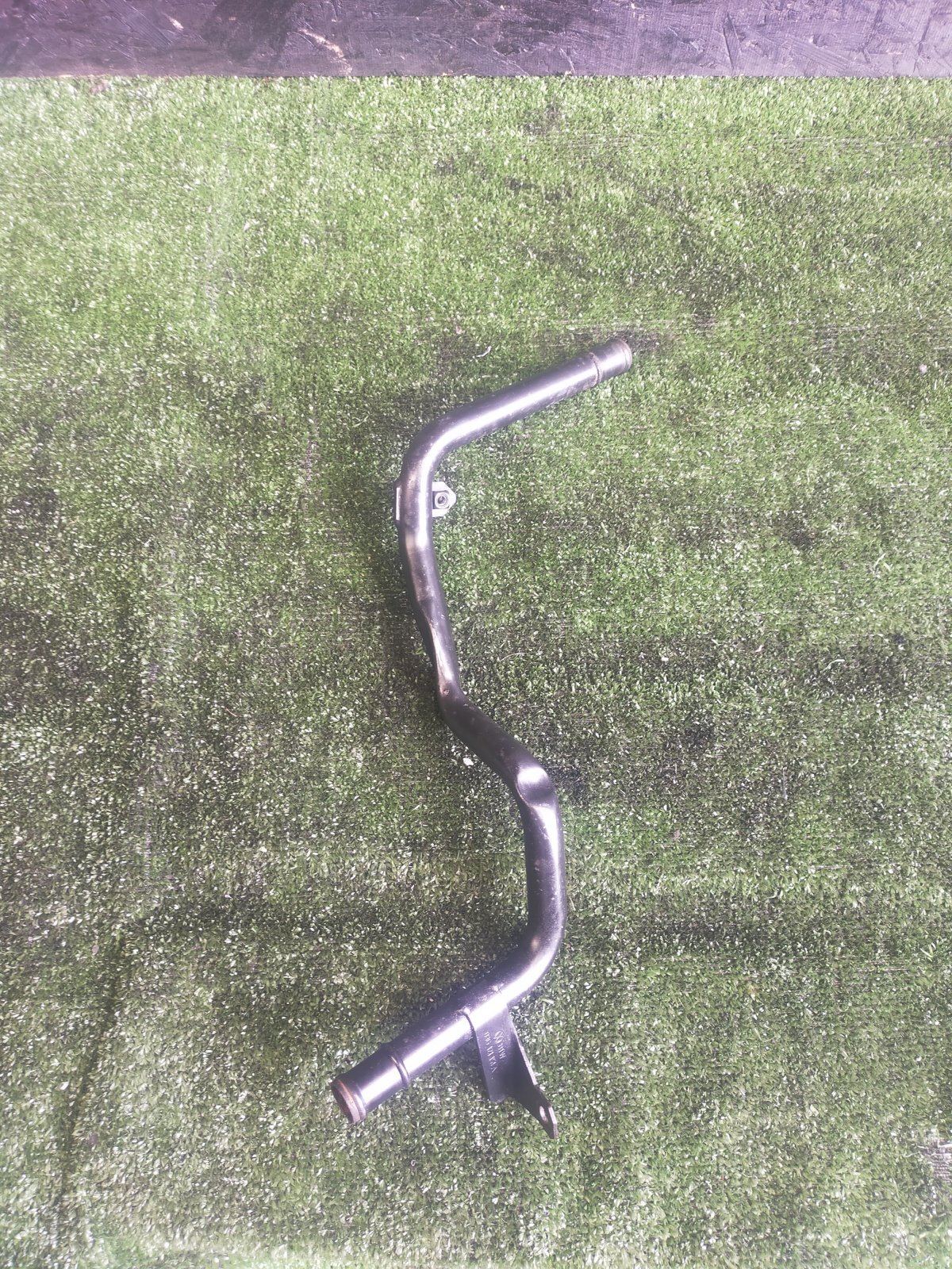Трубка системи охолодження Volkswagen Touran I (2003-2010) 03G121151A