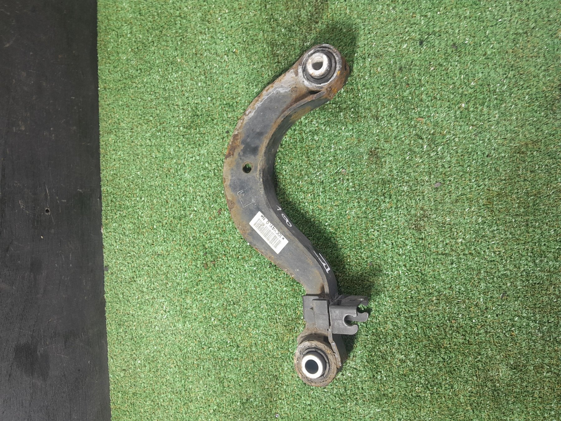 Важіль задньої підвіски верхній Volkswagen Touran I (2003-2010) 1K0505323N