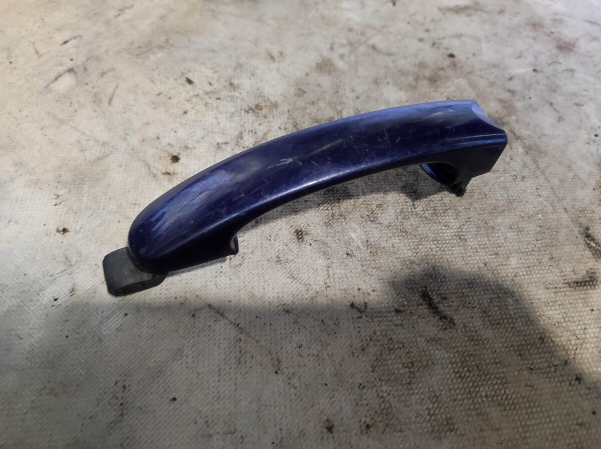 Ручка дверей зовнішня Volkswagen Transporter T5 (2003-2015) 7H0837205C